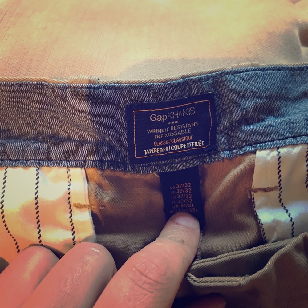 Gap Khaki's Classic Fit 32x32